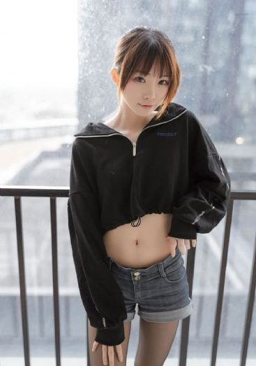偷拍色拍欧美图片_超清完整视频观看