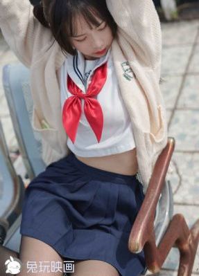 成人色制服不雅视频播放器破解版_1080日韩免费观看