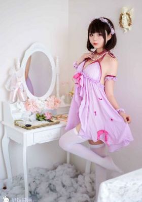 欧美女人撒尿_超清全集免费播放